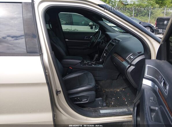 1FM5K8F8XHGA16846 2017 FORD EXPLORER Gold წინა სალონის ხედი