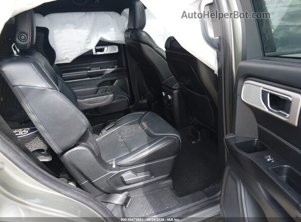 1FM5K8GC8LGC31556 2020 FORD EXPLORER Gray Widok naklejki z numerem VIN