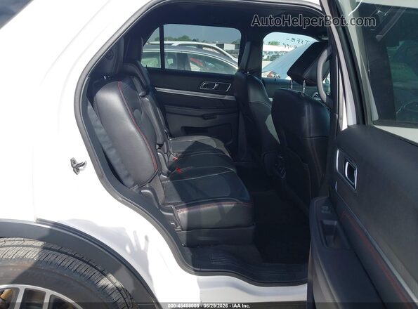 1FM5K8GT0JGA04908 2018 FORD EXPLORER White VIN կոդի պիտակի տեսք