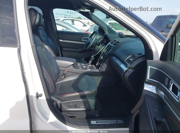 1FM5K8GT0JGA04908 2018 FORD EXPLORER White Սալոնի դիմացի տեսք
