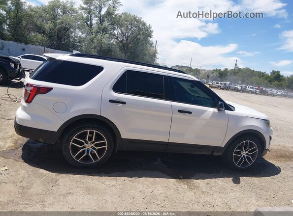 1FM5K8GT2GGD13837 2016 FORD EXPLORER White Սալոնի հետևի տեսք