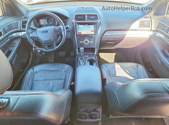 1FM5K8GT2HGC53785 2017 FORD EXPLORER Black Dashboard view