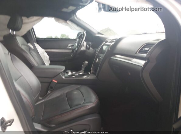 1FM5K8GT7JGC79014 2018 FORD EXPLORER Белый Вид салона спереди