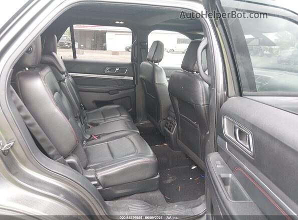 1FM5K8GT9JGC34995 2018 FORD EXPLORER Gray Widok naklejki z numerem VIN
