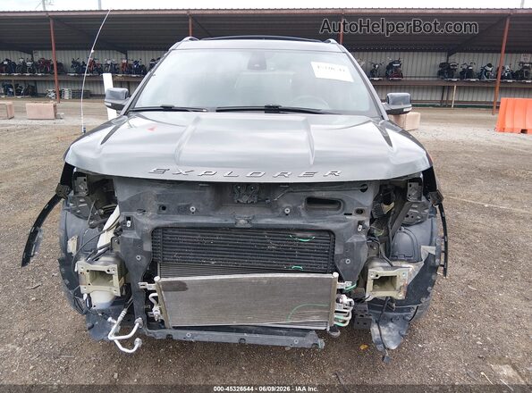 1FM5K8GT9JGC34995 2018 FORD EXPLORER Gray Widok wnętrza z tyłu