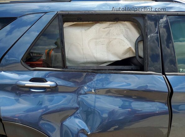 1FM5K8HC3LGA30260 2020 FORD EXPLORER Синий Вид задней части салона