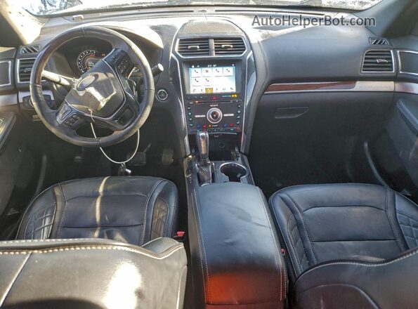 1FM5K8HT4JGC20534 2018 FORD EXPLORER Белый Вид панели приборов