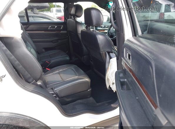 1FM5K8HTXHGA15715 2017 FORD EXPLORER Белый Вид наклейки с VIN-кодом