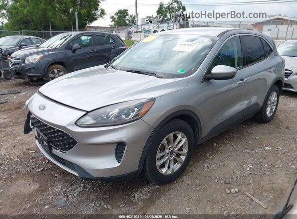 1FMCU0BZ2MUB15514 2021 FORD ESCAPE Silver წინა მარცხენა ხედი სამი მეოთხედიდან