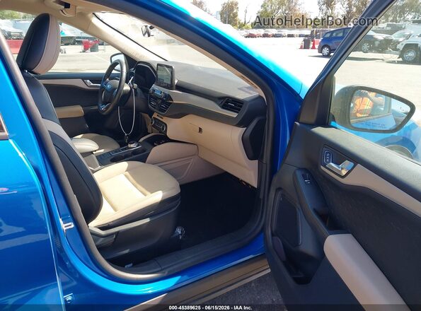 1FMCU0BZ7LUB44702 2020 FORD ESCAPE Blue Front interior view