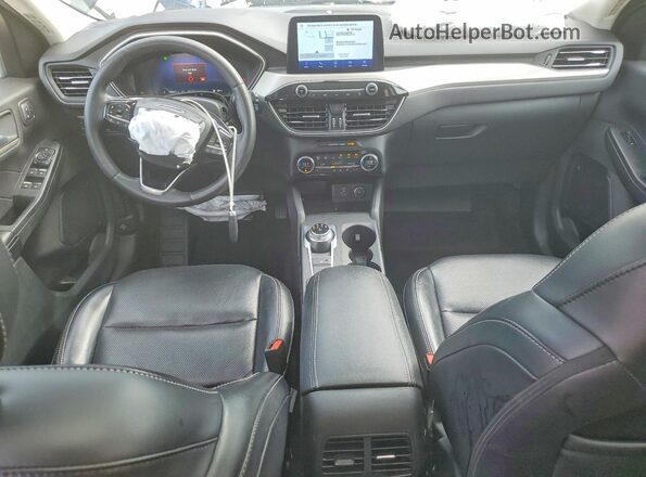 1FMCU0CZ4MUB16260 2021 FORD ESCAPE Черный Вид панели приборов