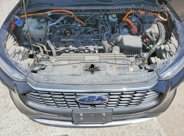 1FMCU0E10PUA61978 2023 FORD ESCAPE Черный 