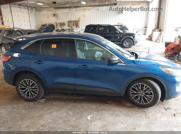 1FMCU0EZXNUB04953 2022 FORD ESCAPE PHEV Blue Vista interior trasera