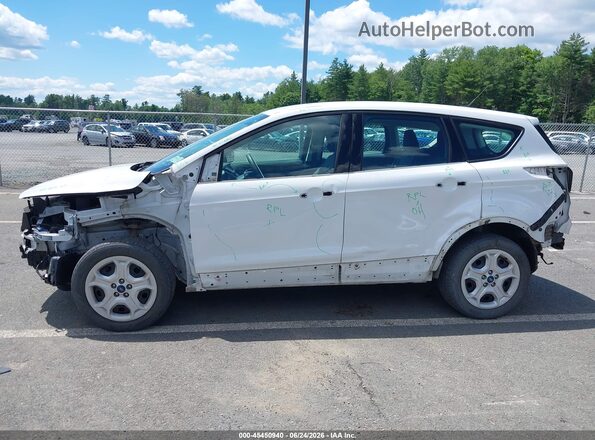1FMCU0F70HUB74477 2017 FORD ESCAPE White Widok z przodu