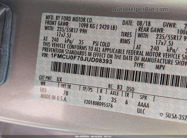 1FMCU0F70JUD08393 2018 FORD ESCAPE Silver ძრავის განყოფილების ხედი