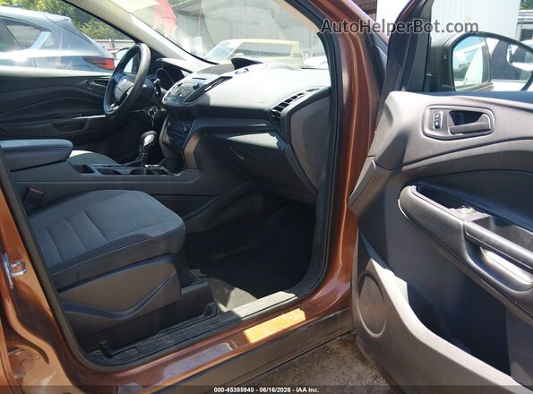 1FMCU0F72HUB52335 2017 FORD ESCAPE Brown Вид салону спереду
