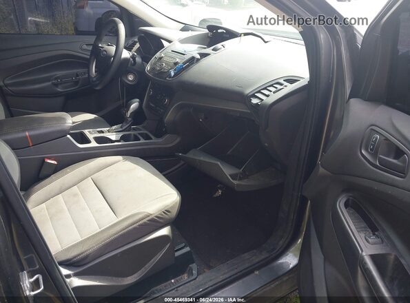 1FMCU0F72HUE09333 2017 FORD ESCAPE Gray წინა სალონის ხედი