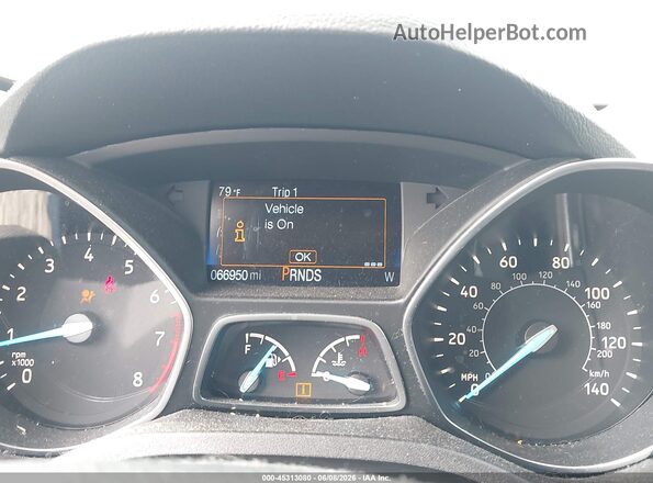 1FMCU0F72JUD55148 2018 FORD ESCAPE Silver Widok tylnych siedzeń