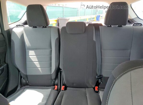 1FMCU0F73JUD38018 2018 FORD ESCAPE White Vista de los asientos traseros