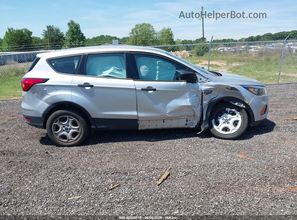 1FMCU0F73KUB32117 2019 FORD ESCAPE Silver Вид задньої частини салону