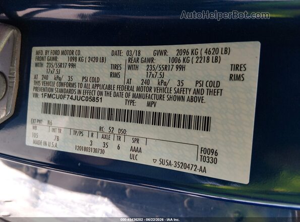 1FMCU0F74JUC05851 2018 FORD ESCAPE Blue ძრავის განყოფილების ხედი