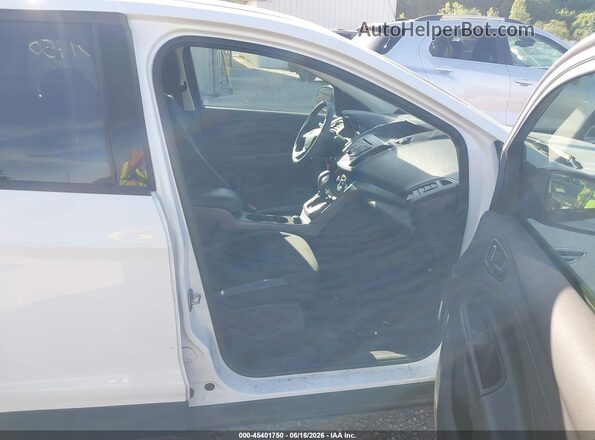 1FMCU0F75GUB93699 2016 FORD ESCAPE Белый Вид салона спереди