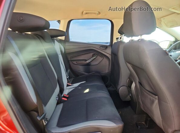 1FMCU0F75GUC88862 2016 FORD ESCAPE Red Widok tylnych siedzeń
