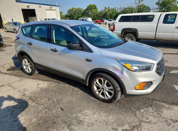 1FMCU0F75HUC01267 2017 FORD ESCAPE Silver Front right