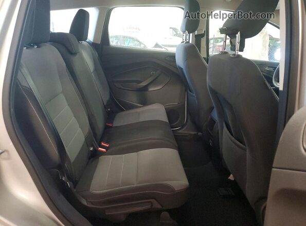 1FMCU0F75JUC08287 2018 FORD ESCAPE Silver Vista interior trasera