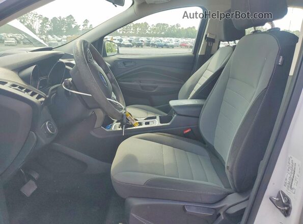 1FMCU0F76HUD34524 2017 FORD ESCAPE White Front interior view