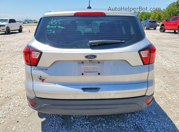 1FMCU0F76KUB58212 2019 FORD ESCAPE Silver Widok z tyłu