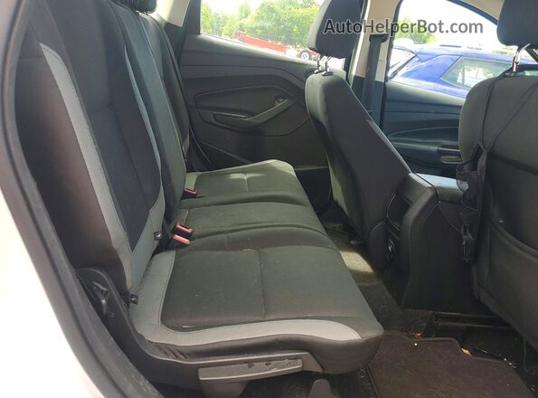 1FMCU0F77GUA68624 2016 FORD ESCAPE White Vista de los asientos traseros