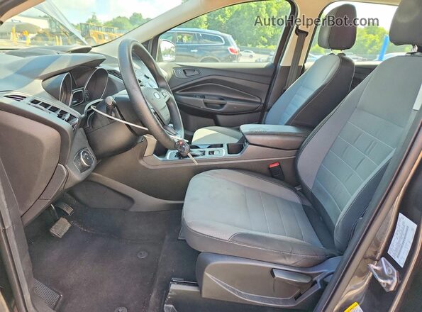 1FMCU0F77HUE29299 2017 FORD ESCAPE Серый Вид салона спереди