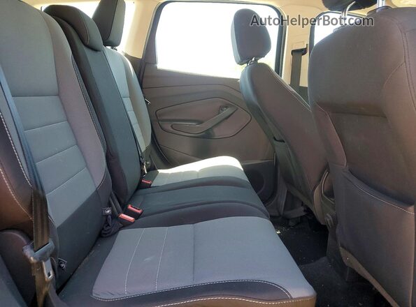 1FMCU0F78HUB74811 2017 FORD ESCAPE Угольный Вид задней части салона