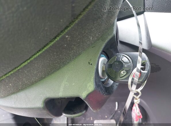 1FMCU0F78HUB90815 2017 FORD ESCAPE Серебряный Вид панели приборов
