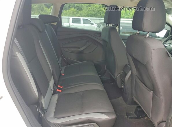 1FMCU0F79GUC88220 2016 FORD ESCAPE White Widok wnętrza z tyłu