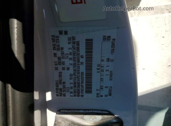 1FMCU0F79HUD57859 2017 FORD ESCAPE Белый 