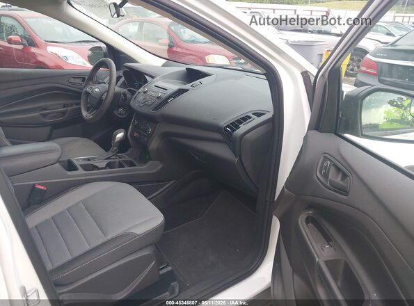 1FMCU0F7XHUE31693 2017 FORD ESCAPE White Вид салону спереду