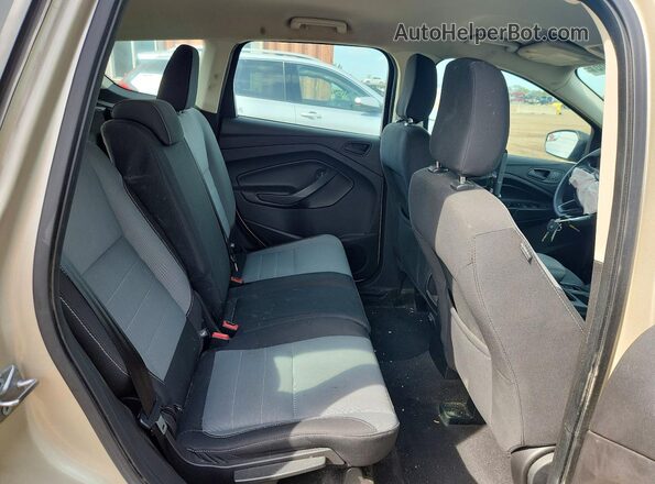 1FMCU0F7XJUB98761 2018 FORD ESCAPE Beige Հետևի նստատեղերի տեսք