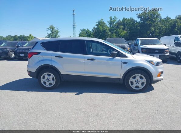 1FMCU0F7XKUB88989 2019 FORD ESCAPE Silver Вид задньої частини салону