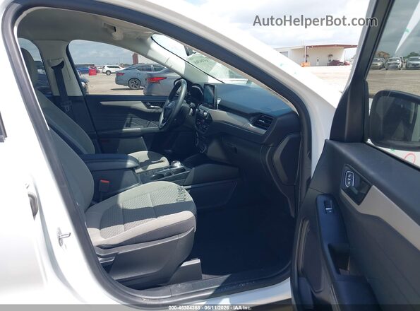 1FMCU0G62NUB96949 2022 FORD ESCAPE White Front interior view