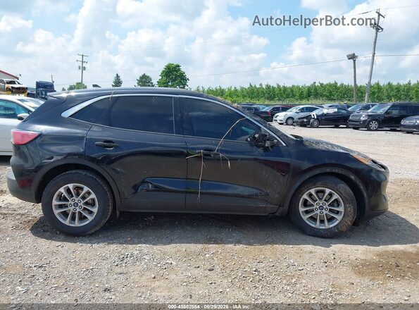 1FMCU0G65LUB74022 2020 FORD ESCAPE Черный Вид задней части салона