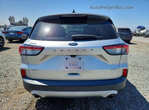 1FMCU0G65LUB94707 2020 FORD ESCAPE Silver Вид ззаду