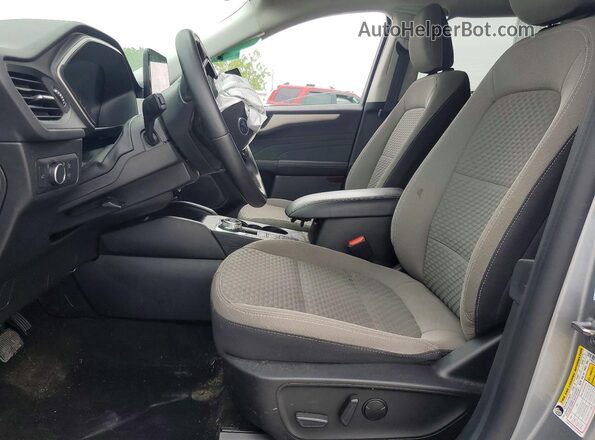 1FMCU0G68NUB63017 2022 FORD ESCAPE Silver Вид салону спереду