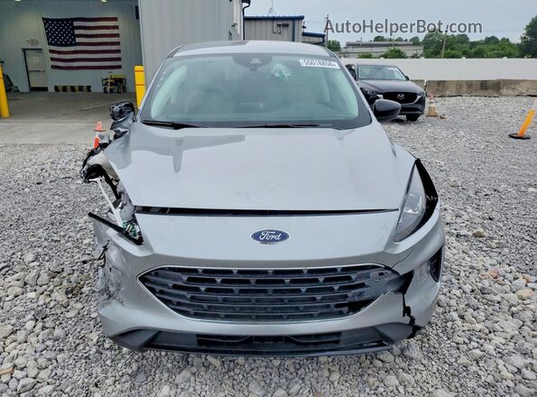 1FMCU0G68NUB63017 2022 FORD ESCAPE Silver Вид спереду