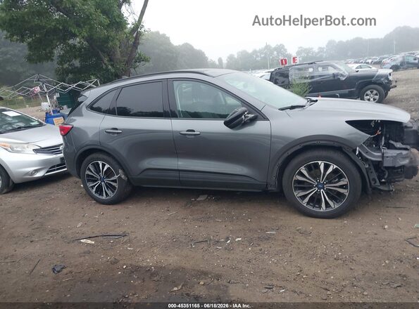 1FMCU0G68NUB63213 2022 FORD ESCAPE Серый Вид задней части салона