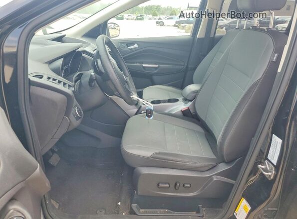 1FMCU0G70GUB97514 2016 FORD ESCAPE Черный Вид салона спереди