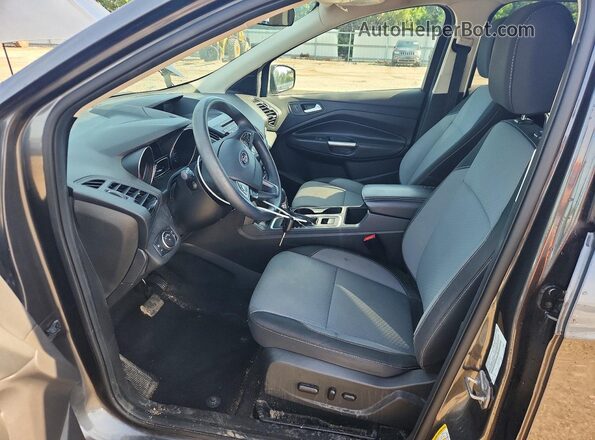 1FMCU0G94HUE66245 2017 FORD ESCAPE Gray წინა სალონის ხედი