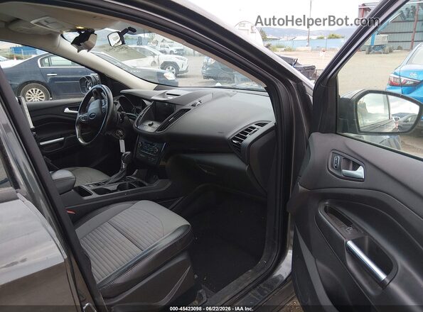 1FMCU0G97HUE09778 2017 FORD ESCAPE Gray Вид салону спереду