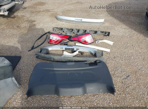 1FMCU0GD0HUC18126 2017 FORD ESCAPE Silver Vista del cuadro de instrumentos